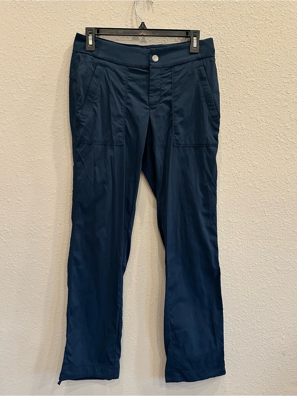 Athleta Navy Hiking Pants 2P Travel Outdoor Utility